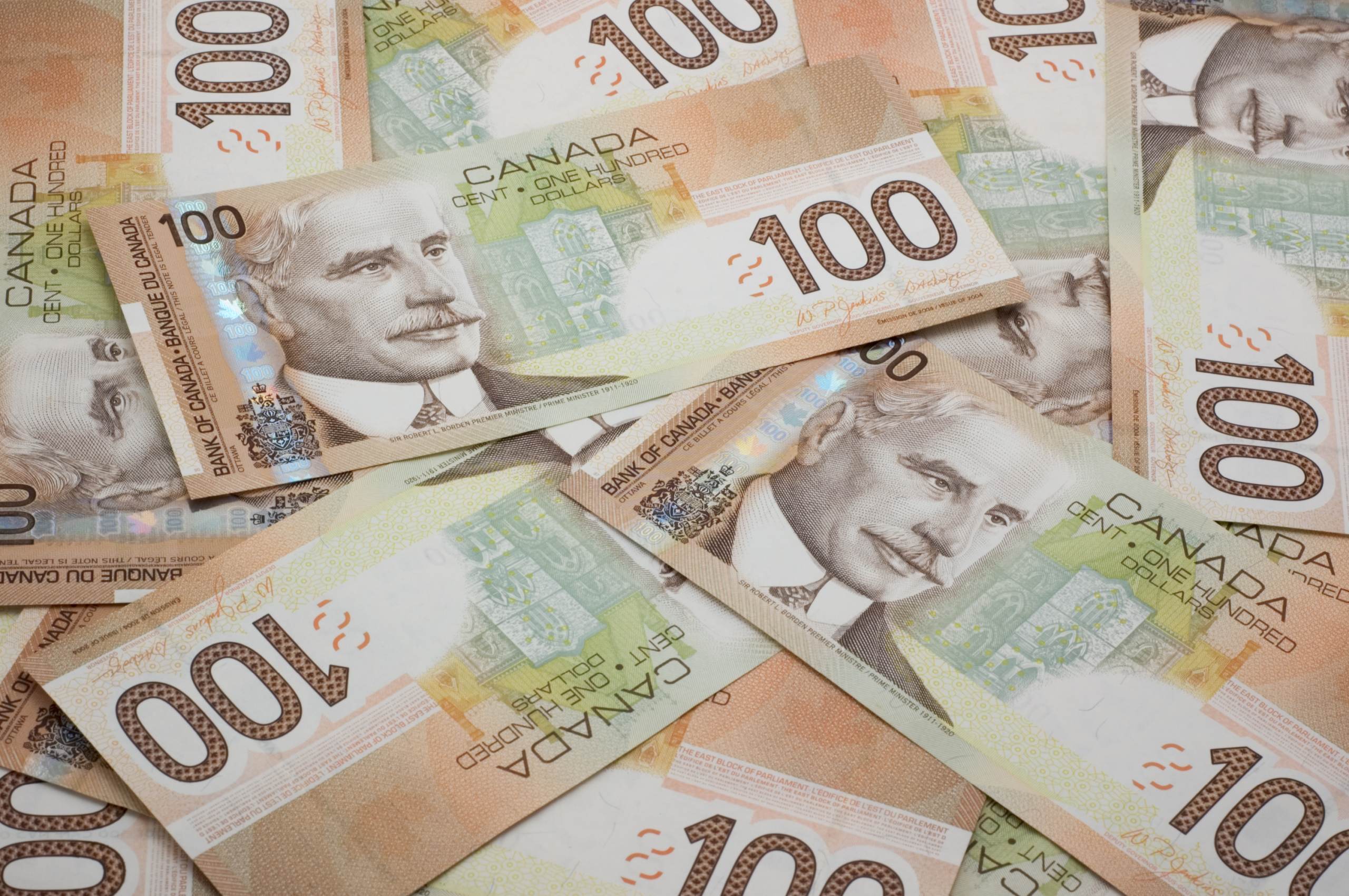 7180 canadian dollars